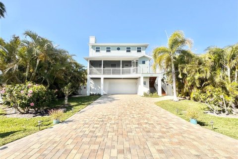 Villa ou maison à vendre à Redington Beach, Floride: 3 chambres, 171.87 m2 № 1644371 - photo 1
