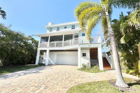 Villa ou maison à vendre à Redington Beach, Floride: 3 chambres, 171.87 m2 № 1644371 - photo 3