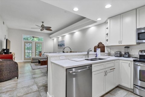 House in Bradenton, Florida 2 bedrooms, 103.77 sq.m. № 1734083 - photo 3