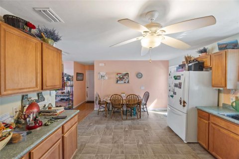 House in Archer, Florida 2 bedrooms, 124.86 sq.m. № 2429265 - photo 12