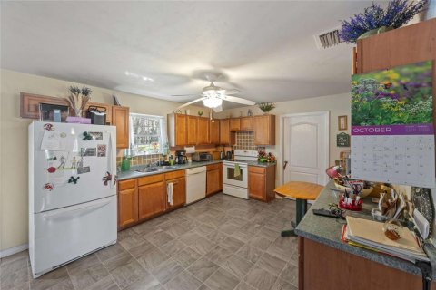 House in Archer, Florida 2 bedrooms, 124.86 sq.m. № 2429265 - photo 11