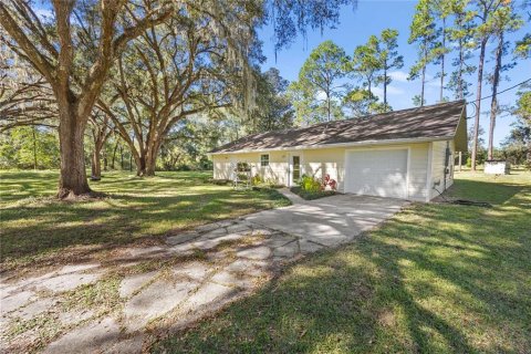 House in Archer, Florida 2 bedrooms, 124.86 sq.m. № 2429265 - photo 2