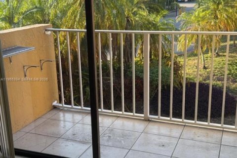 Condo in Miami, Florida, 2 bedrooms  № 2010173