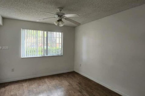 Condominio en alquiler en West Palm Beach, Florida, 1 dormitorio, 69.31 m2 № 1954360 - foto 6
