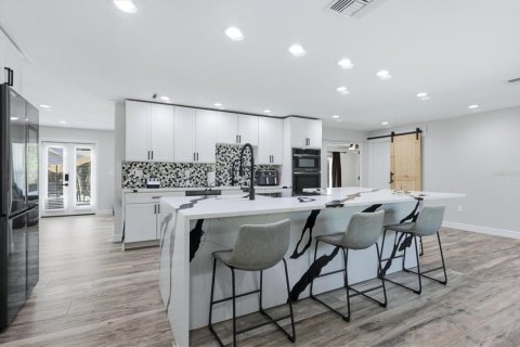 Villa ou maison à vendre à Sarasota, Floride: 3 chambres, 190.08 m2 № 2119945 - photo 10