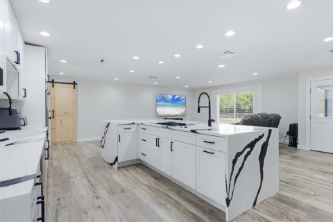 Villa ou maison à vendre à Sarasota, Floride: 3 chambres, 190.08 m2 № 2119945 - photo 11
