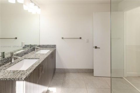 Купить кондоминиум в Дорал, Флорида 3 спальни, 128.11м2, № 2173237 - фото 20