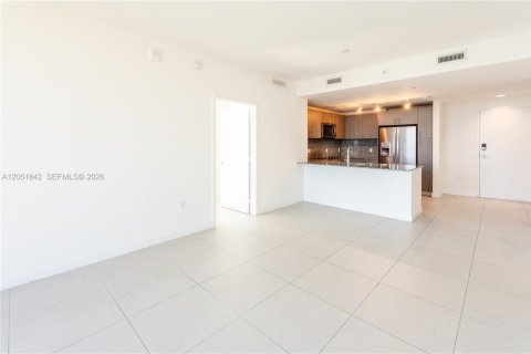 Купить кондоминиум в Дорал, Флорида 3 спальни, 128.11м2, № 2173237 - фото 10