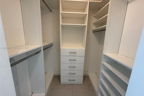 Купить кондоминиум в Дорал, Флорида 3 спальни, 128.11м2, № 2173237 - фото 18