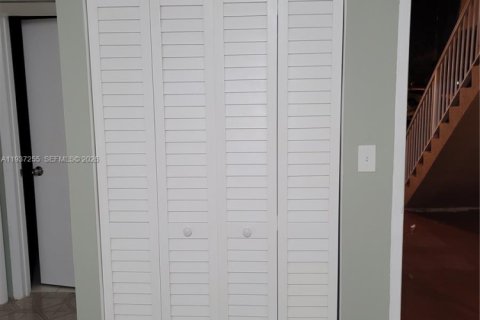 Купить кондоминиум в Майами, Флорида 2 спальни, 71.53м2, № 1995109 - фото 8