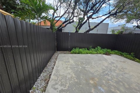 Купить кондоминиум в Майами, Флорида 2 спальни, 71.53м2, № 1995109 - фото 27