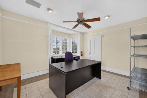 Commercial property in Daytona Beach, Florida 158.68 sq.m. № 2302520 - photo 13