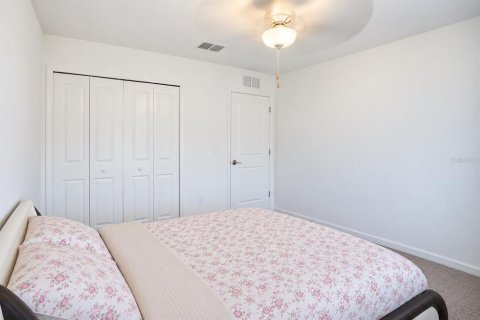Casa en venta en Land O' Lakes, Florida, 5 dormitorios, 269.04 m2 № 2385705 - foto 29