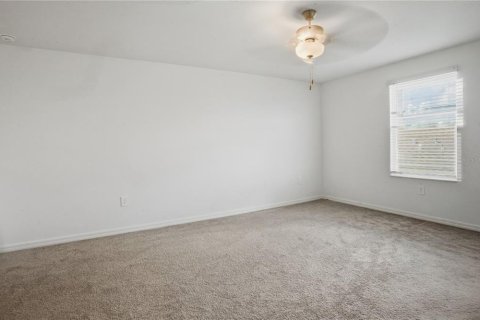 Casa en venta en Land O' Lakes, Florida, 5 dormitorios, 269.04 m2 № 2385705 - foto 19