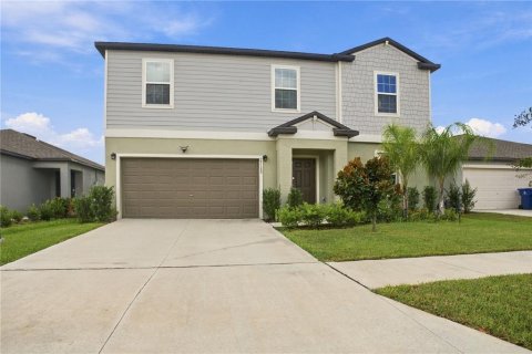 Casa en Land O' Lakes, Florida 5 dormitorios, 269.04 m2 № 2385705