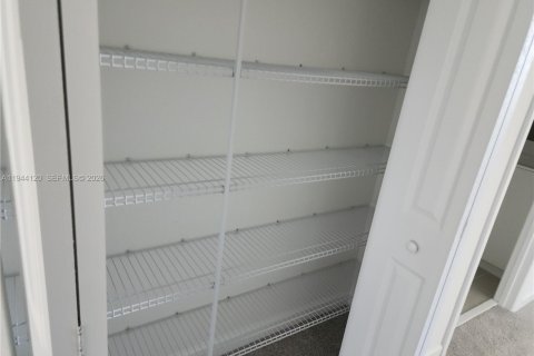 Touwnhouse à louer à Homestead, Floride: 4 chambres № 2000658 - photo 20