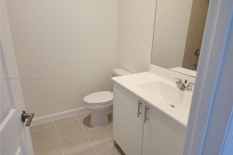 Touwnhouse à louer à Homestead, Floride: 4 chambres № 2000658 - photo 14