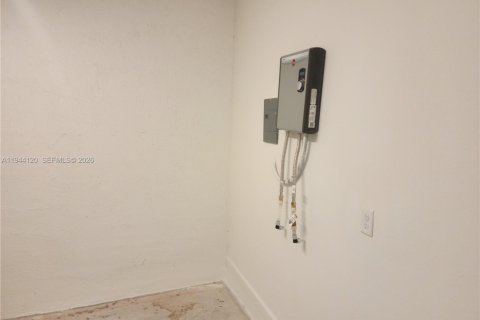 Touwnhouse à louer à Homestead, Floride: 4 chambres № 2000658 - photo 11