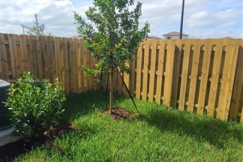 Touwnhouse à louer à Homestead, Floride: 4 chambres № 2000658 - photo 21