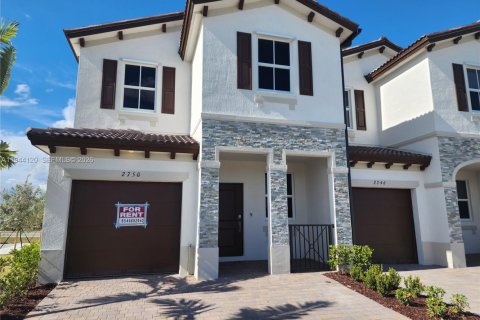 Touwnhouse à Homestead, Floride 4 chambres № 2000658