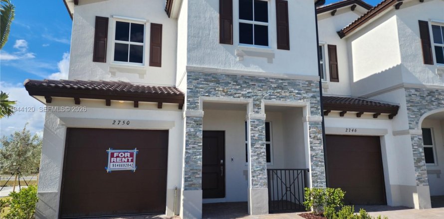 Touwnhouse à Homestead, Floride 4 chambres № 2000658