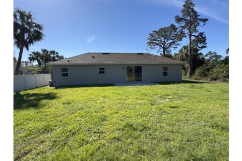 Casa en venta en North Port, Florida, 3 dormitorios, 154.22 m2 № 2099219 - foto 2