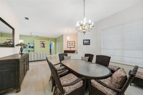 Villa ou maison à vendre à Punta Gorda, Floride: 5 chambres, 361.39 m2 № 1567776 - photo 10