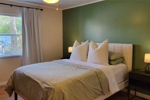 Condo in Sarasota, Florida, 1 bedroom  № 1806935 - photo 5