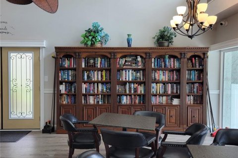 Condo in Sarasota, Florida, 1 bedroom  № 1806935 - photo 12