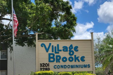 Condo in Sarasota, Florida, 1 bedroom  № 1806935 - photo 19