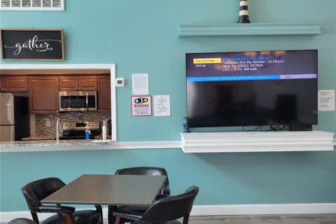 Condo in Sarasota, Florida, 1 bedroom  № 1806935 - photo 10