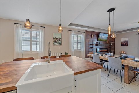 House in Sarasota, Florida 3 bedrooms, 162.76 sq.m. № 1734988 - photo 12