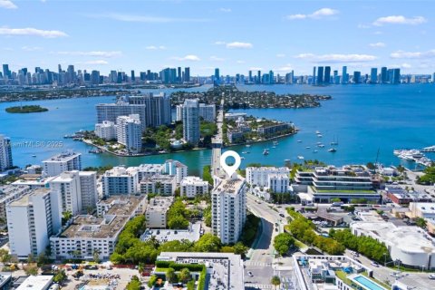 Copropriété à vendre à Miami Beach, Floride: 1 chambre, 69.68 m2 № 1945971 - photo 14