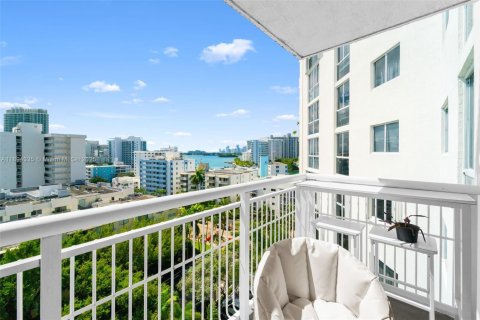 Copropriété à vendre à Miami Beach, Floride: 1 chambre, 69.68 m2 № 1945971 - photo 3