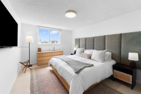 Copropriété à vendre à Miami Beach, Floride: 1 chambre, 69.68 m2 № 1945971 - photo 11