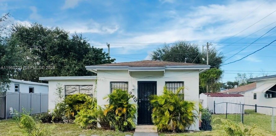 Casa en Miami, Florida 2 dormitorios, 82.22 m2 № 2080715