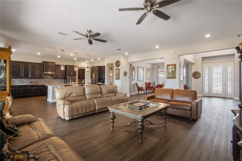 Villa ou maison à vendre à Kissimmee, Floride: 5 chambres, 502.79 m2 № 2217970 - photo 15