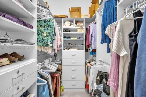 Condo in Tamarac, Florida, 3 bedrooms  № 2013801 - photo 25