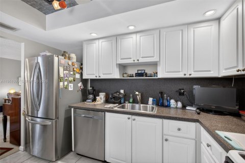 Copropriété à vendre à Riviera Beach, Floride: 2 chambres, 111.11 m2 № 2010970 - photo 30