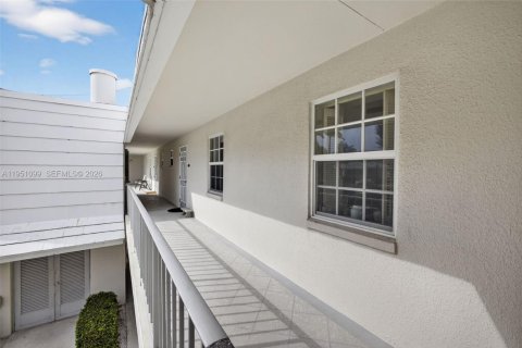 Copropriété à vendre à Riviera Beach, Floride: 2 chambres, 111.11 m2 № 2010970 - photo 3