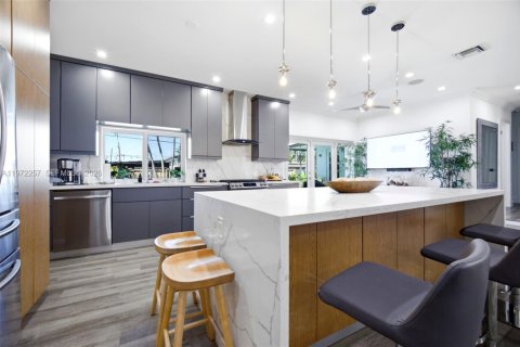 Casa en alquiler en North Miami Beach, Florida, 3 dormitorios, 194.44 m2 № 2032764 - foto 13