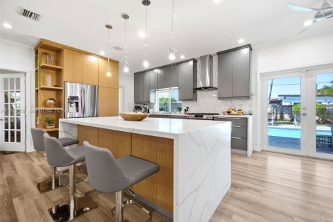 Casa en alquiler en North Miami Beach, Florida, 3 dormitorios, 194.44 m2 № 2032764 - foto 12