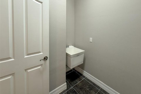 Villa ou maison à louer à New Port Richey, Floride: 3 chambres, 161.65 m2 № 2401192 - photo 23
