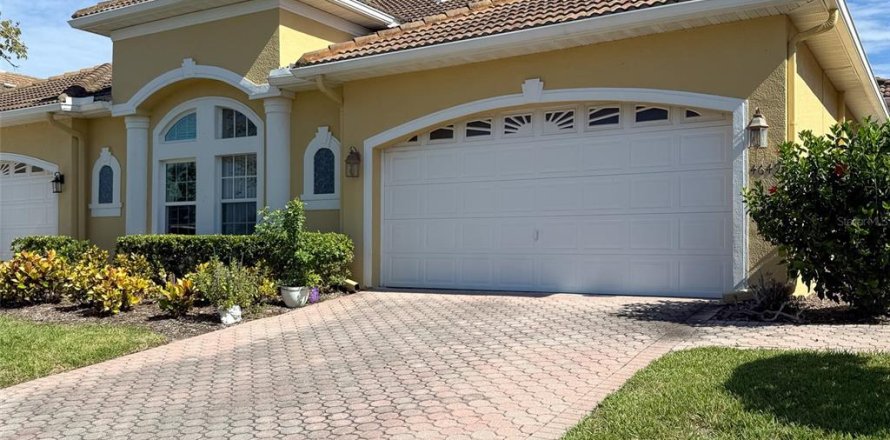Villa ou maison à New Port Richey, Floride 3 chambres, 161.65 m2 № 2401192