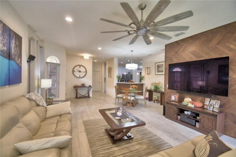 House in Winter Haven, Florida 2 bedrooms, 123.47 sq.m. № 1523020 - photo 10