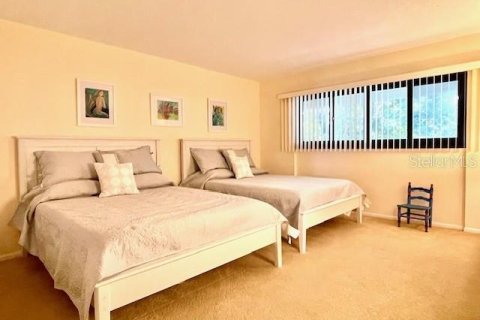 Снять в аренду кондоминиум в Лонгбоут-Ки, Флорида 3 комнаты, 145.02м2, № 2205798 - фото 5