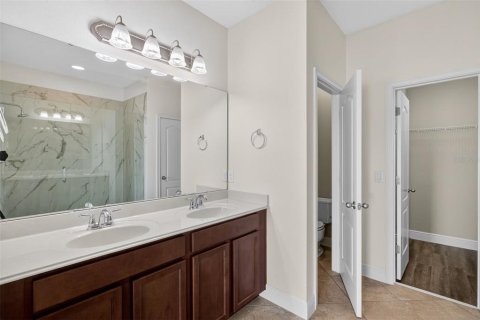 Townhouse in Lake Mary, Florida 4 bedrooms, 201.41 sq.m. № 2097697 - photo 27