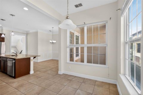 Townhouse in Lake Mary, Florida 4 bedrooms, 201.41 sq.m. № 2097697 - photo 22