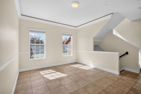 Townhouse in Lake Mary, Florida 4 bedrooms, 201.41 sq.m. № 2097697 - photo 12