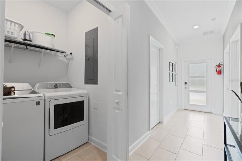 Adosado en venta en Kissimmee, Florida, 5 dormitorios, 201.41 m2 № 1723341 - foto 21